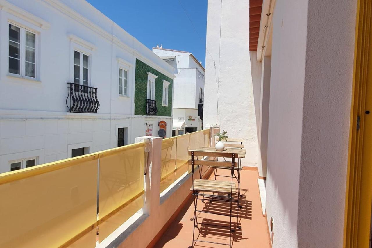 Lovelystay - Yellow Submarine House Lagos Exterior foto